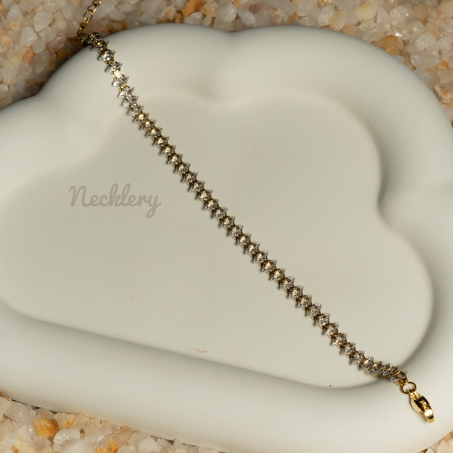 Chloe - classy neckchain